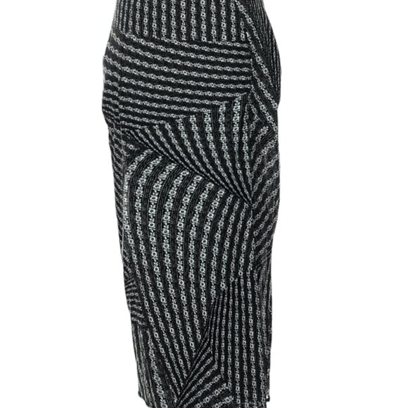 NWOT TORY BURCH FW 2023 Collection Mesh Skirt in Black Warped Lace M $1198 - Picture 3 of 11